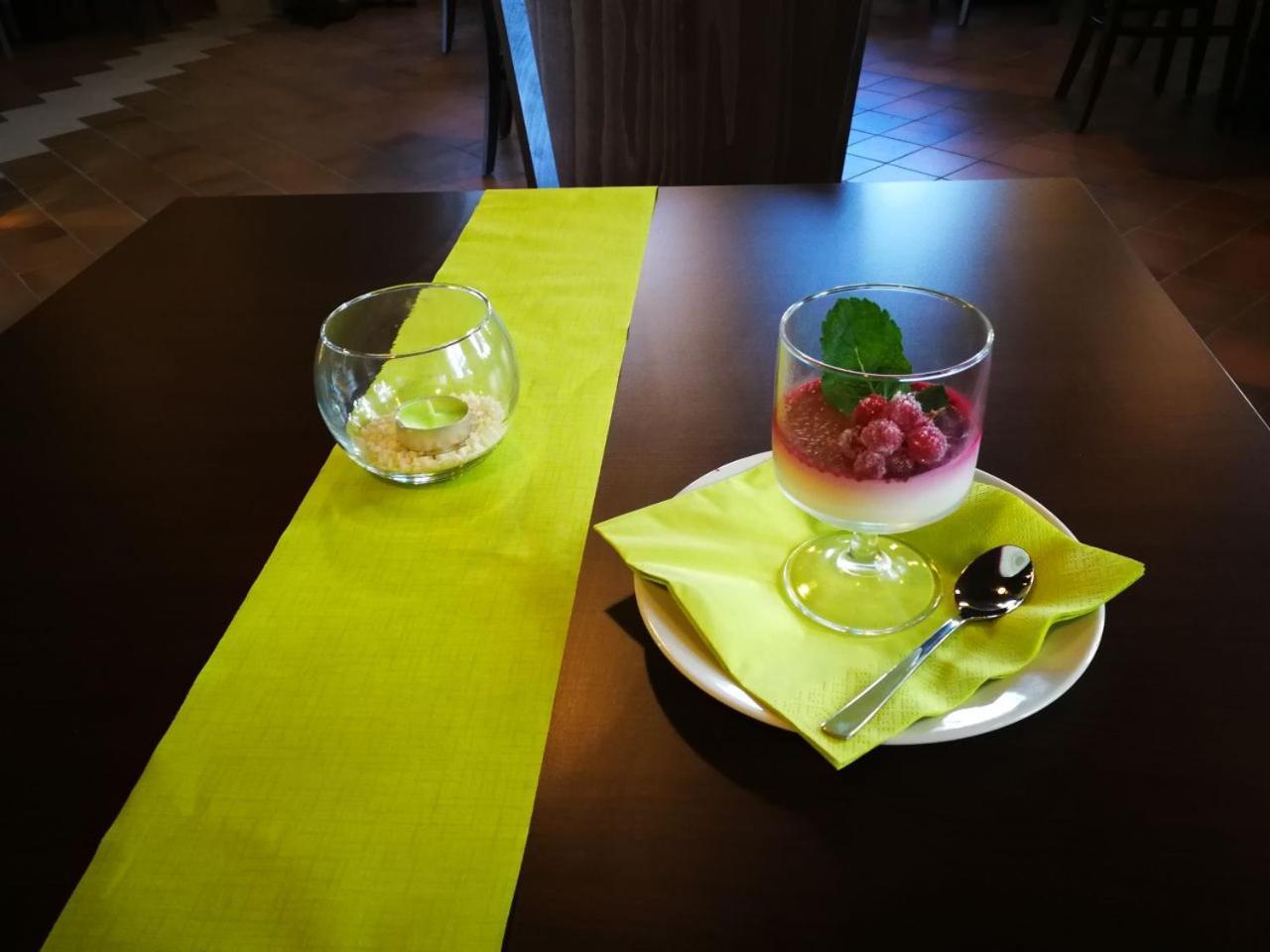 Ario Hotel & Resturant Norimberga Esterno foto